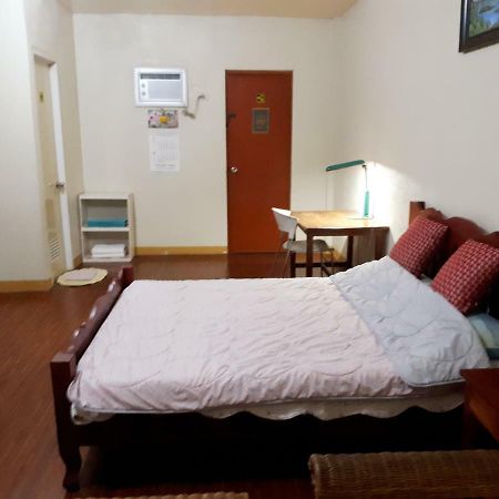 Minine Guesthouse Silang Kültér fotó