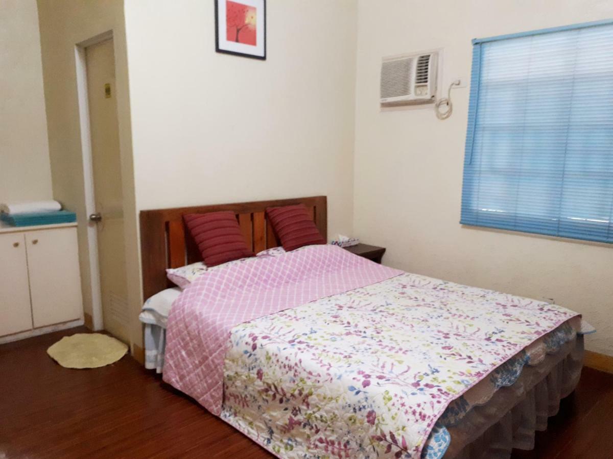Minine Guesthouse Silang Kültér fotó